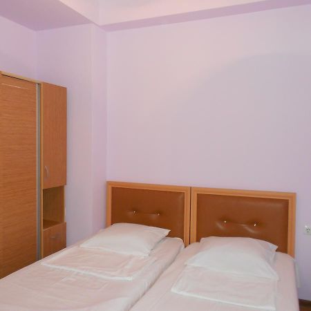 Ucha'S Apartment Batumi Zewnętrze zdjęcie