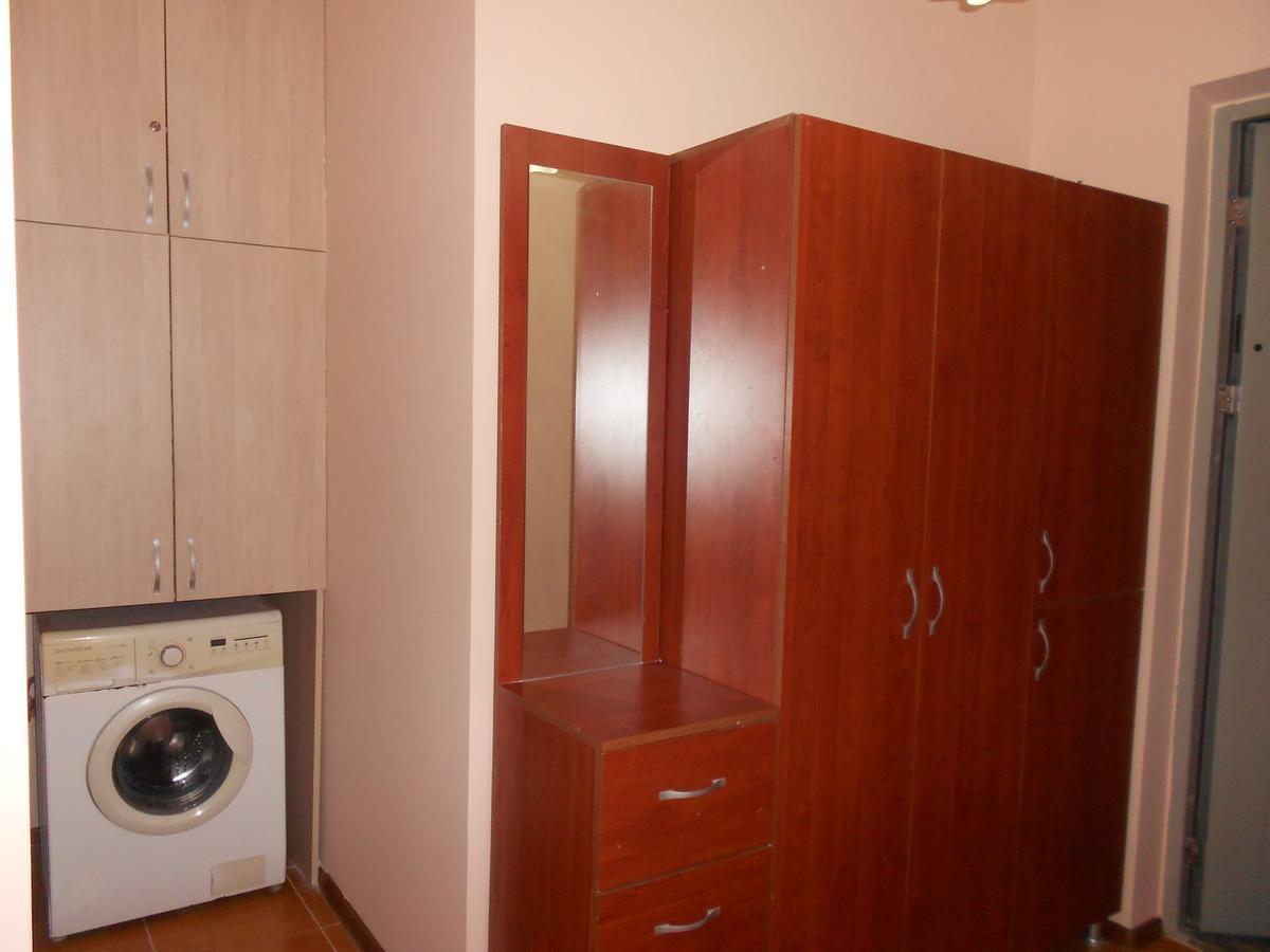 Ucha'S Apartment Batumi Zewnętrze zdjęcie